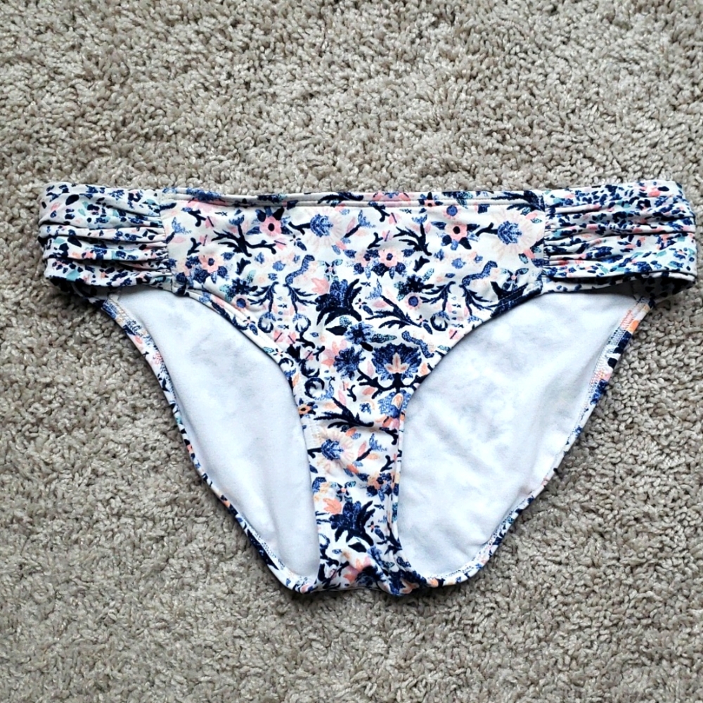 Athleta swim bottom